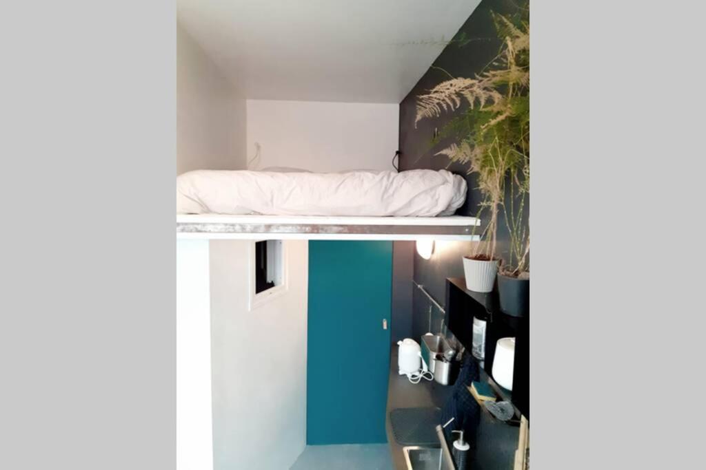 Small Arty Studio Menilmontant Paris Exterior photo